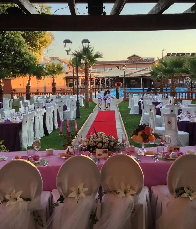 Celebración en los jardines de Restaurante El Guerra